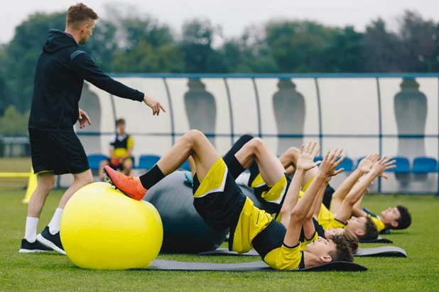 Smart 5 Cryotherapy In Sports - Development Execution and Recuperation